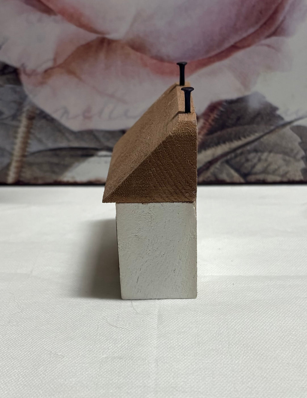 Flower Wooden House - "All Things Grow with Love", 8cm