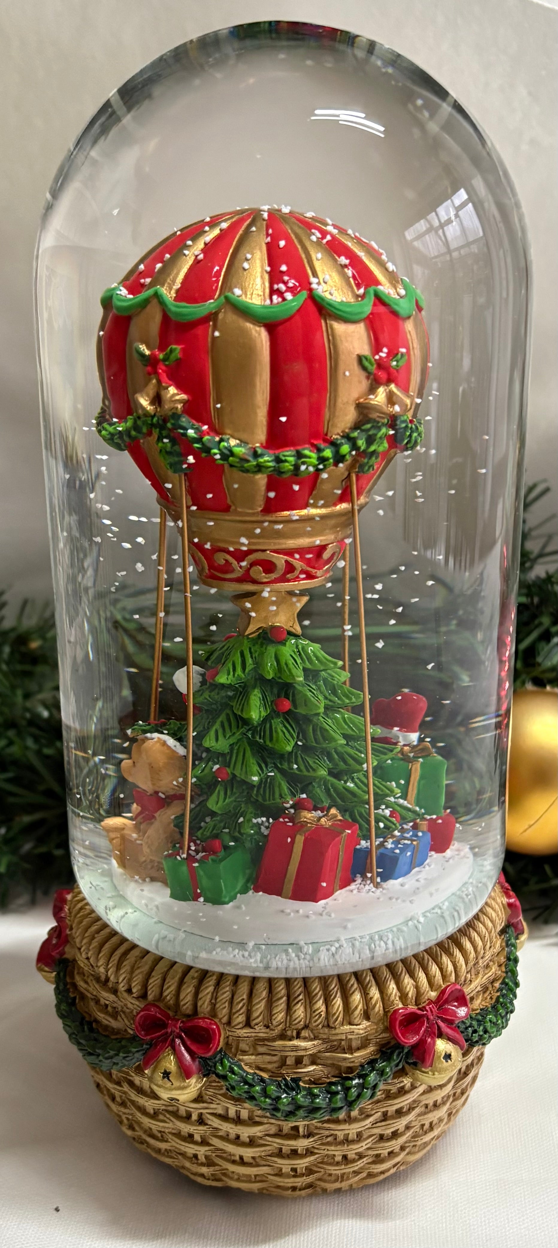 Wind Up Musical Hot Air Balloon Large Snow Globe