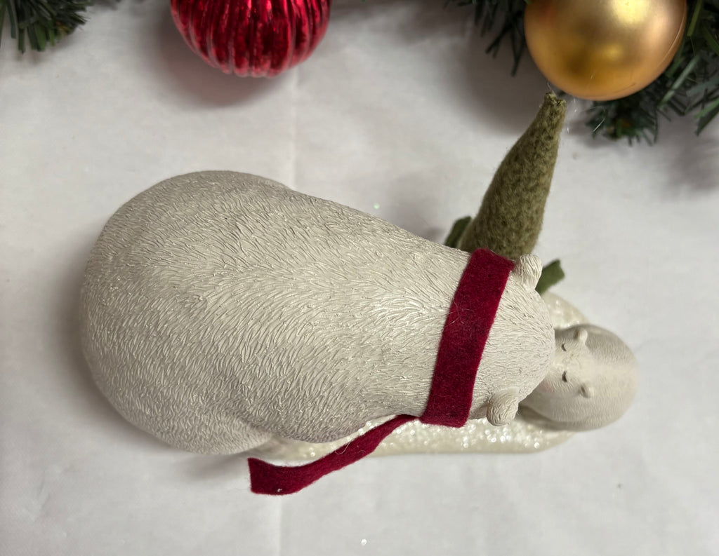 Mother & Baby Polar Bear Resin Christmas Ornament