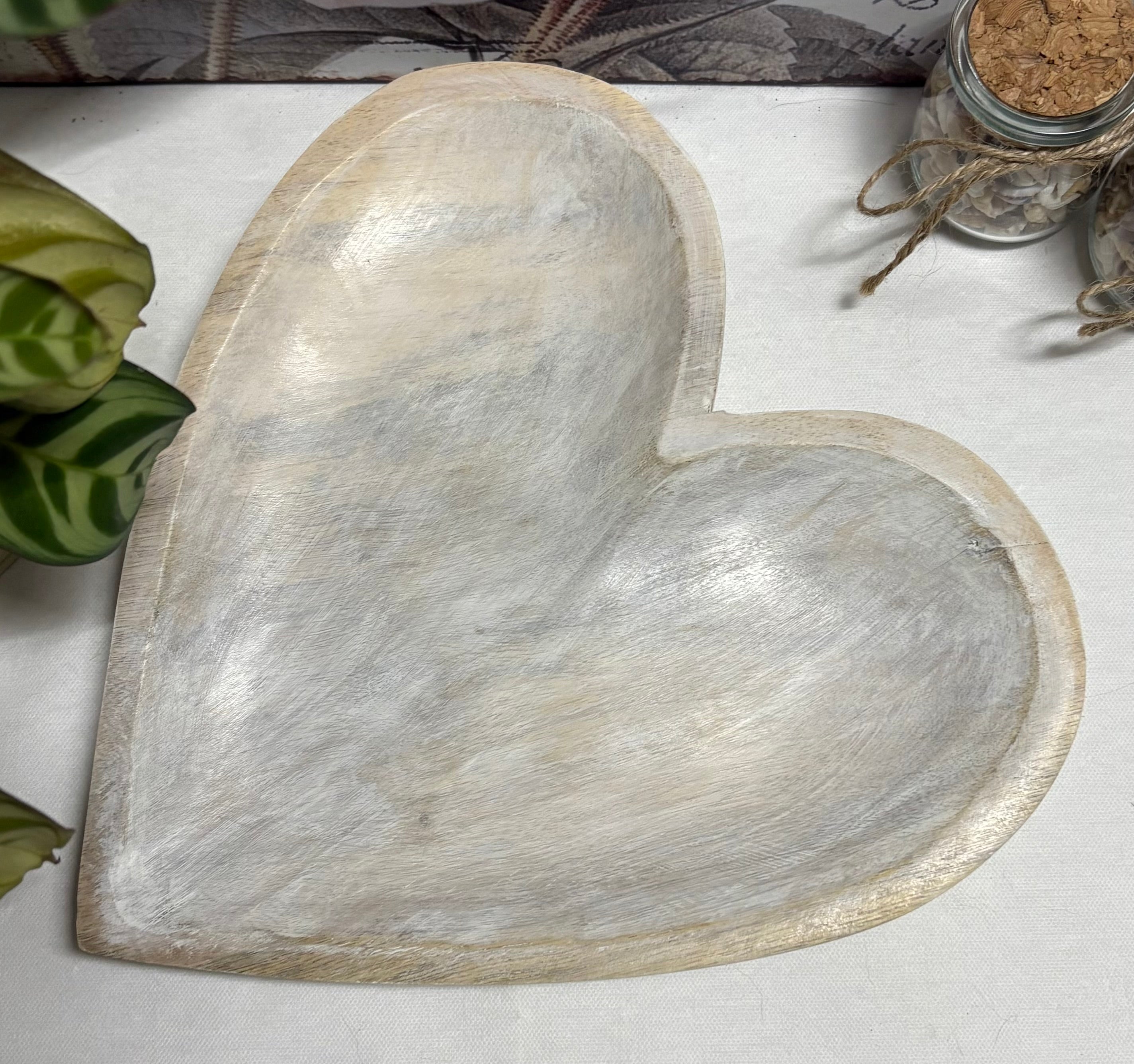 White Wooden Heart Dish, 26cm