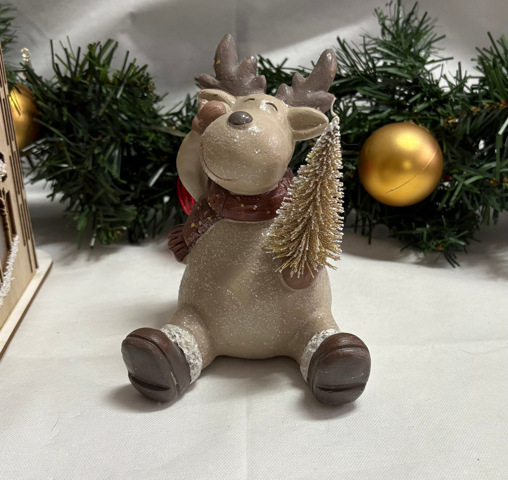 Sitting Reindeer Resin Christmas Ornament