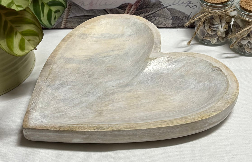 White Wooden Heart Dish, 26cm