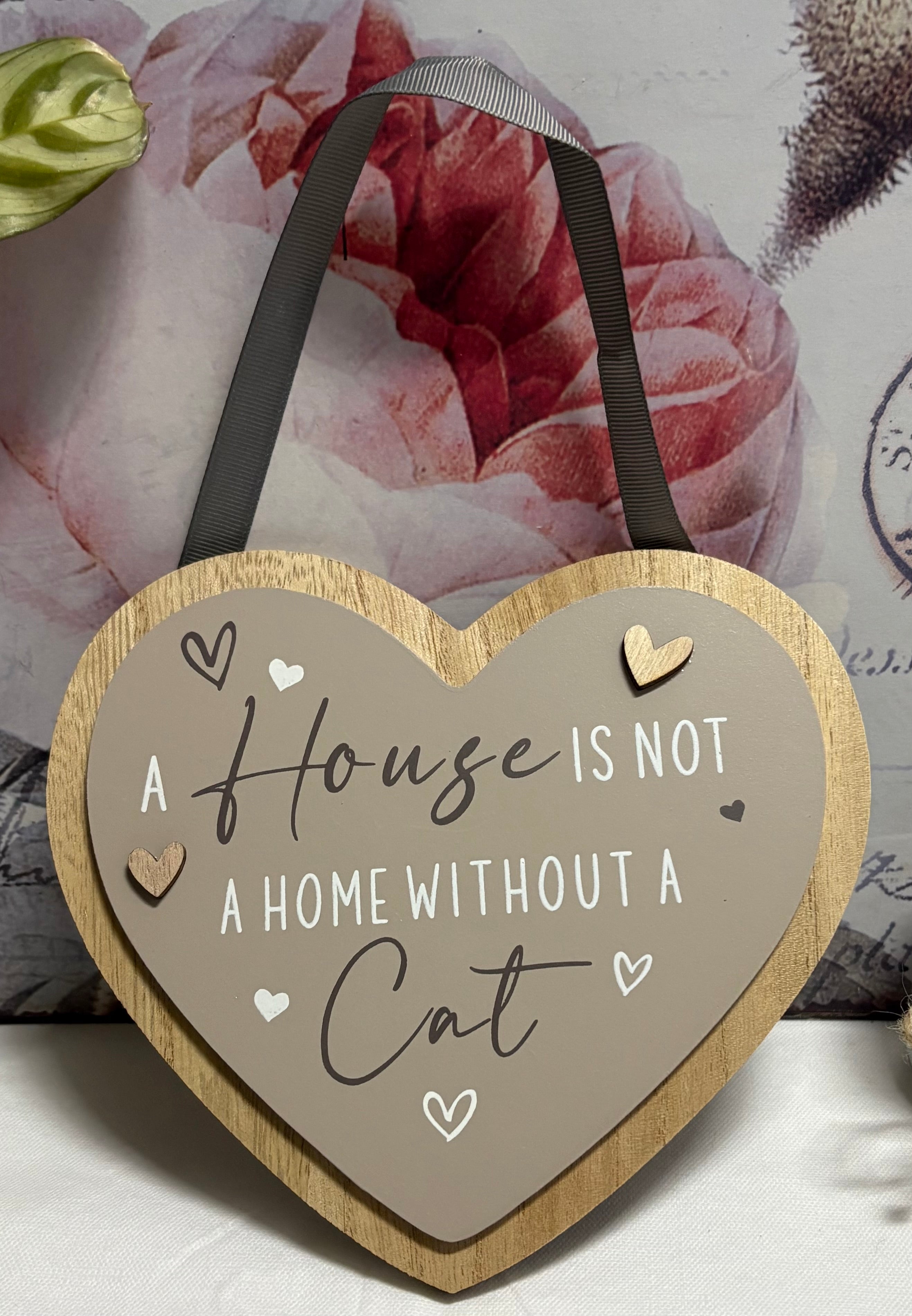 Heart Cat Plaque, 18cm