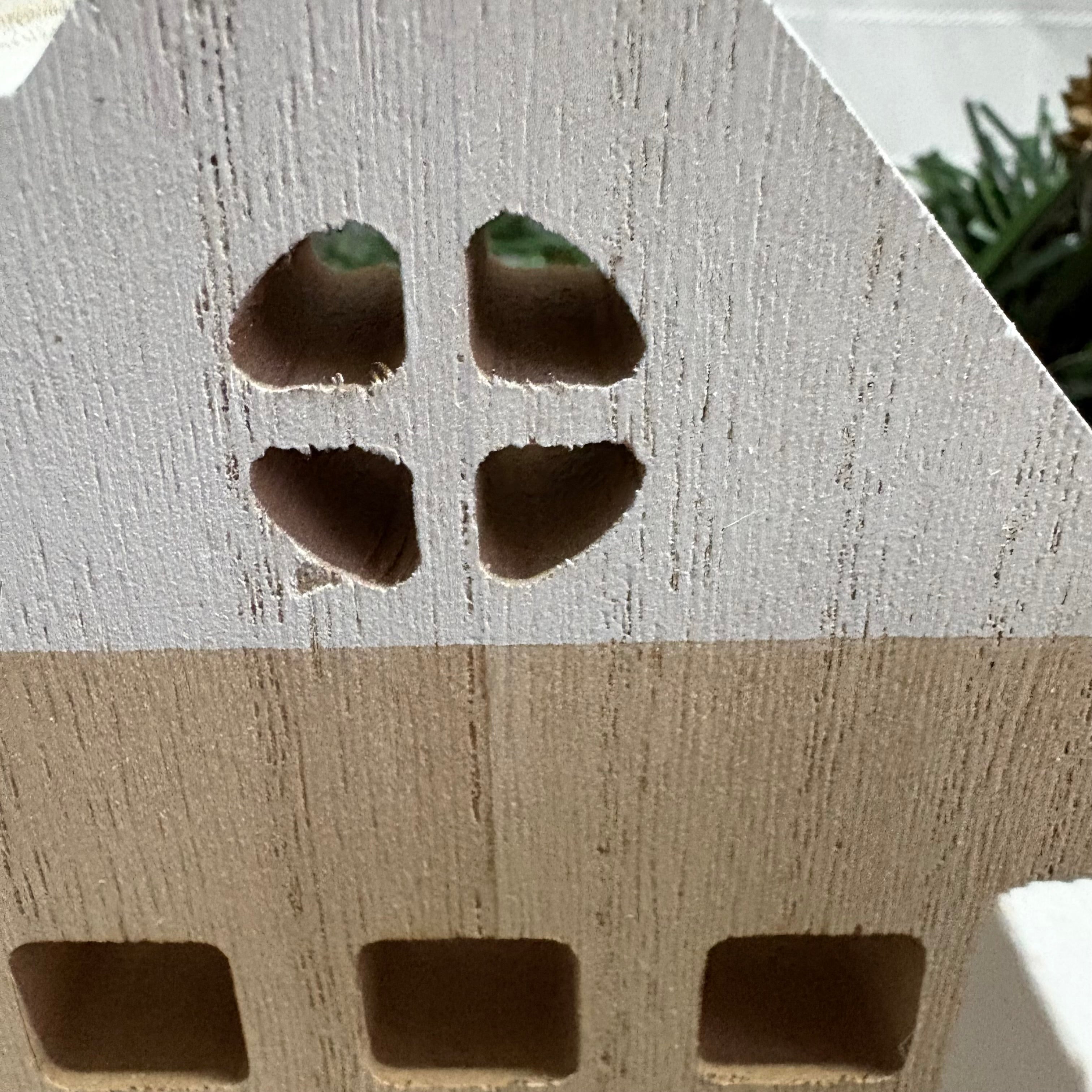Small Wood Plain Houses With White Roof Set