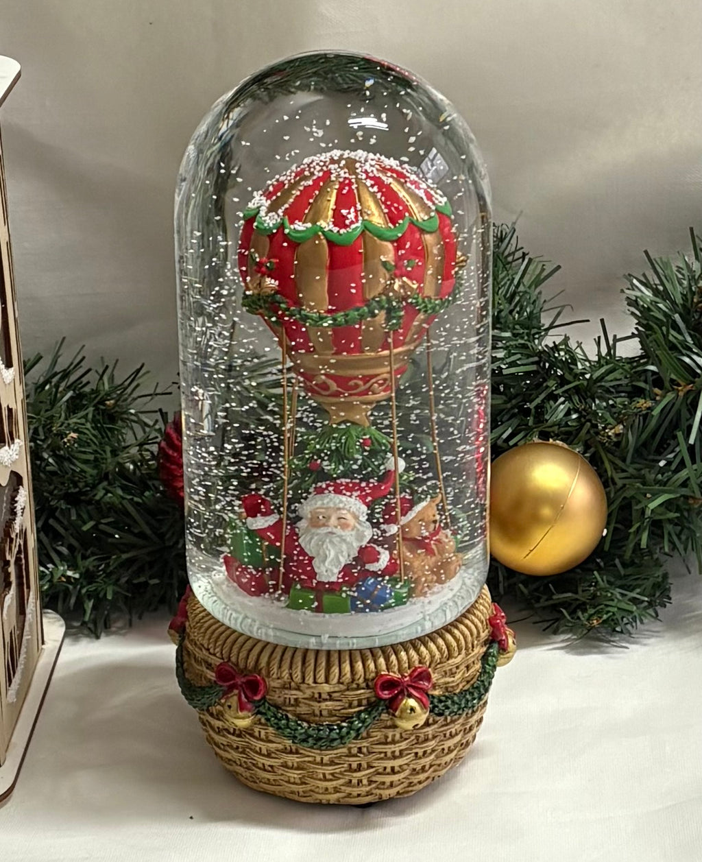 Wind Up Musical Hot Air Balloon Large Snow Globe