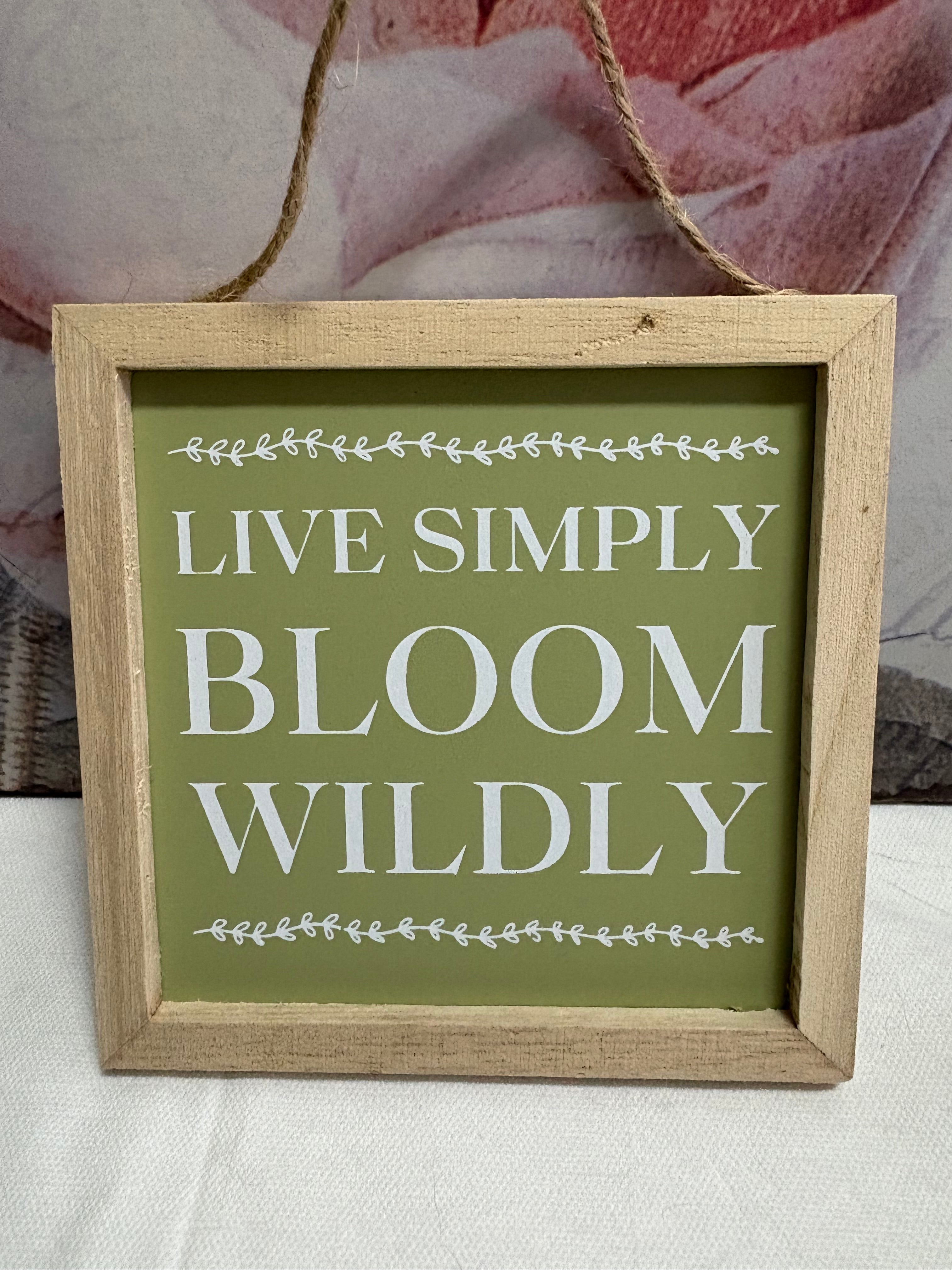 Wooden Live Simply Sign with Frame, 12cm