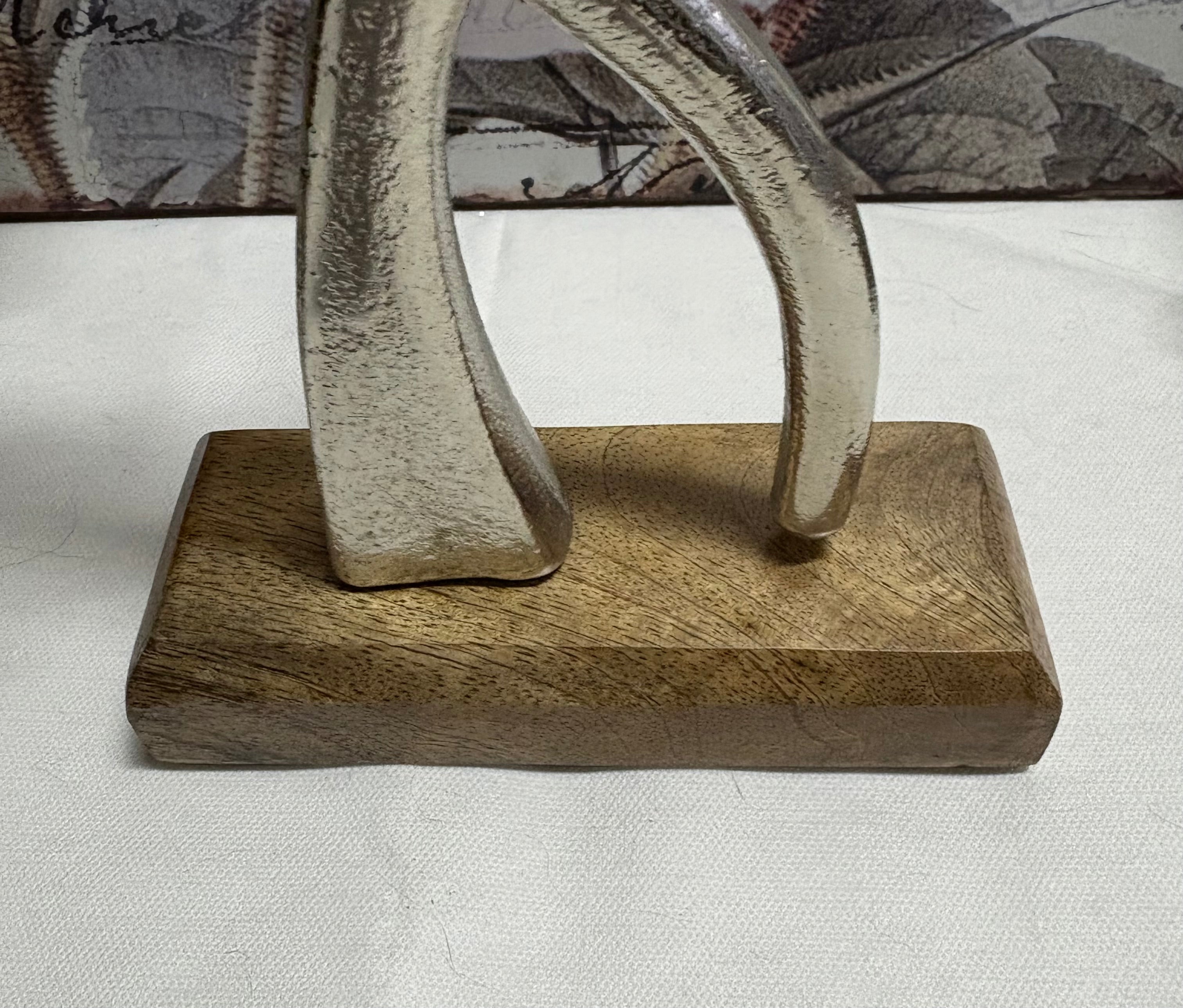 Aluminium Metal Couple with Heart on Wooden Block Ornament, 23cm