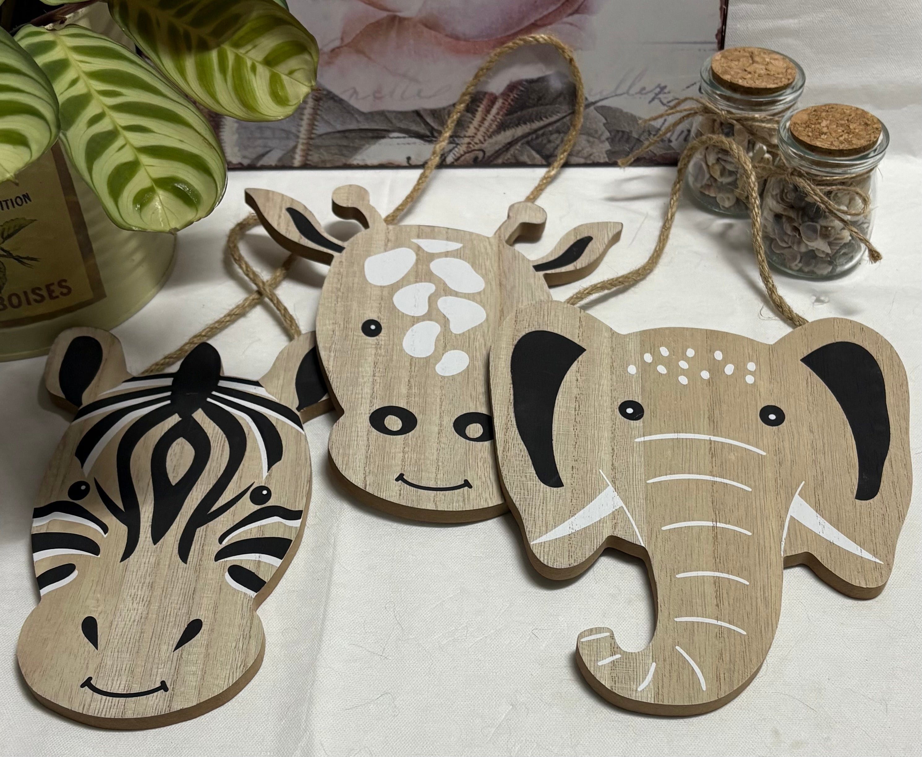 Set of 3 x Wooden Animal Hanging Decorations, 21cm