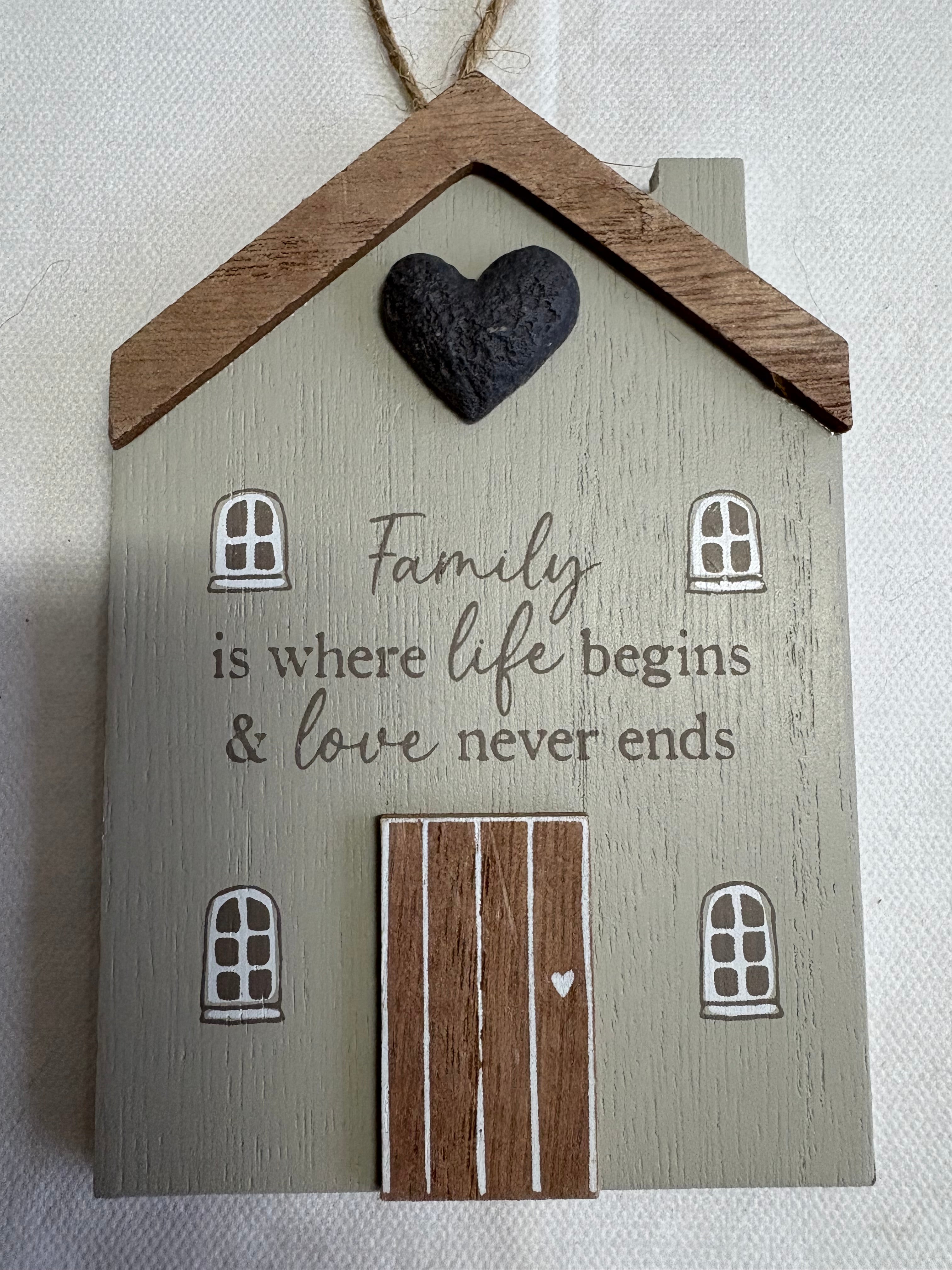 Set of 4 x Wooden House Hanger Ornaments, 12cm