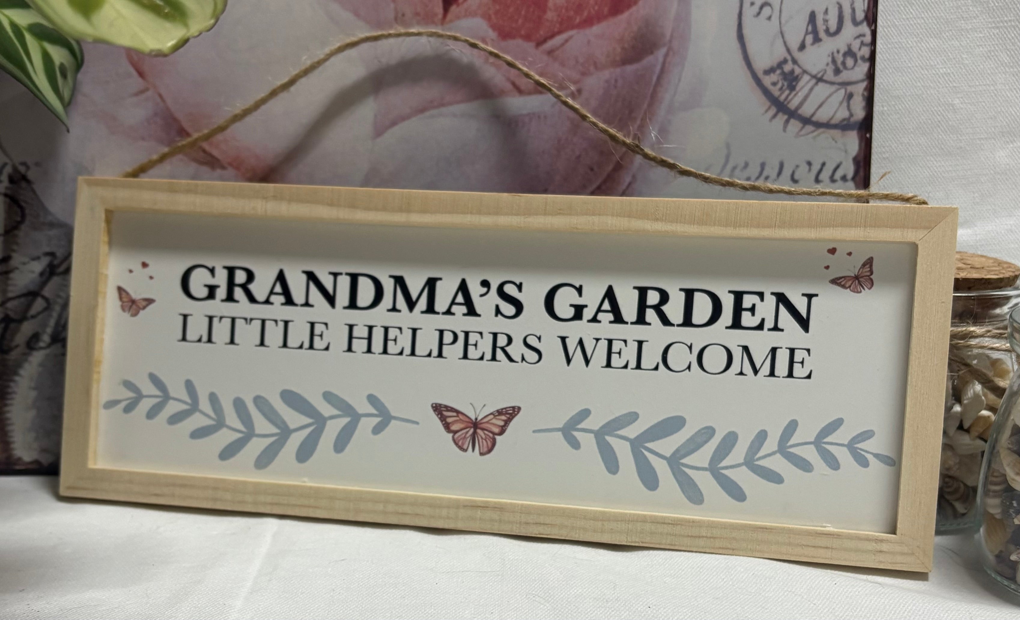 Grandma's Garden Helpers Sign, 25cm