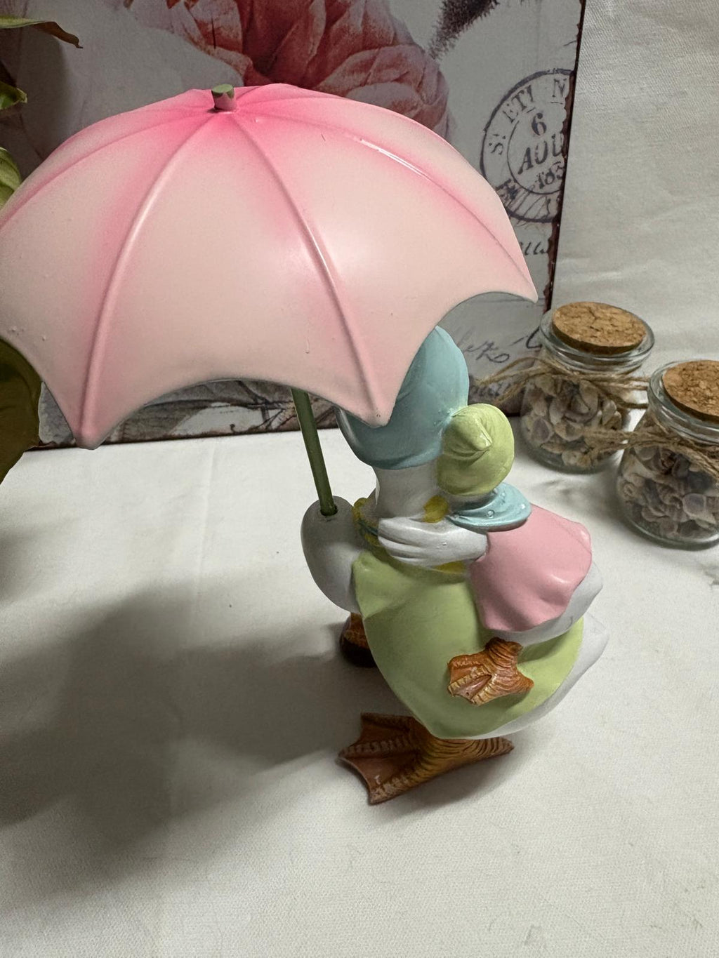 Rainy Duck With Baby and Umbrella Figurine, 12cm