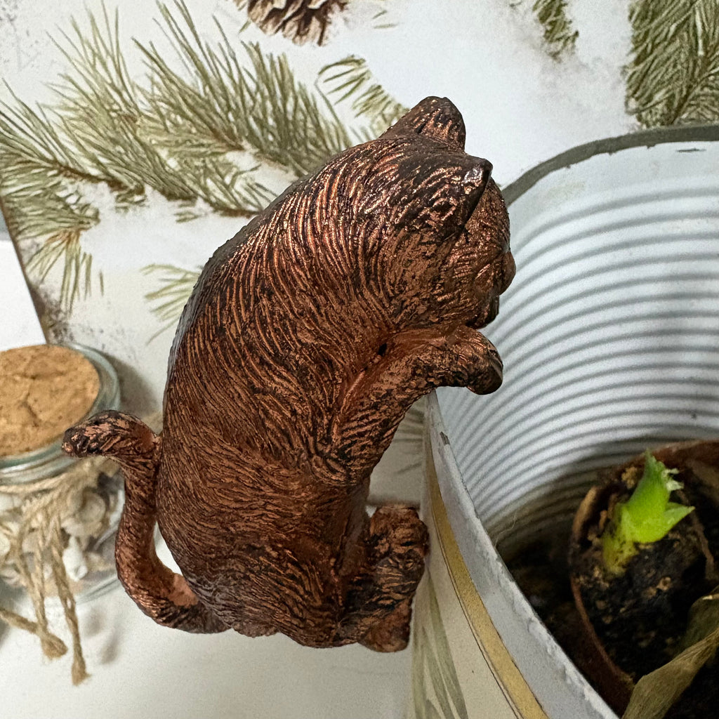 Cat Resin Pot Hanger
