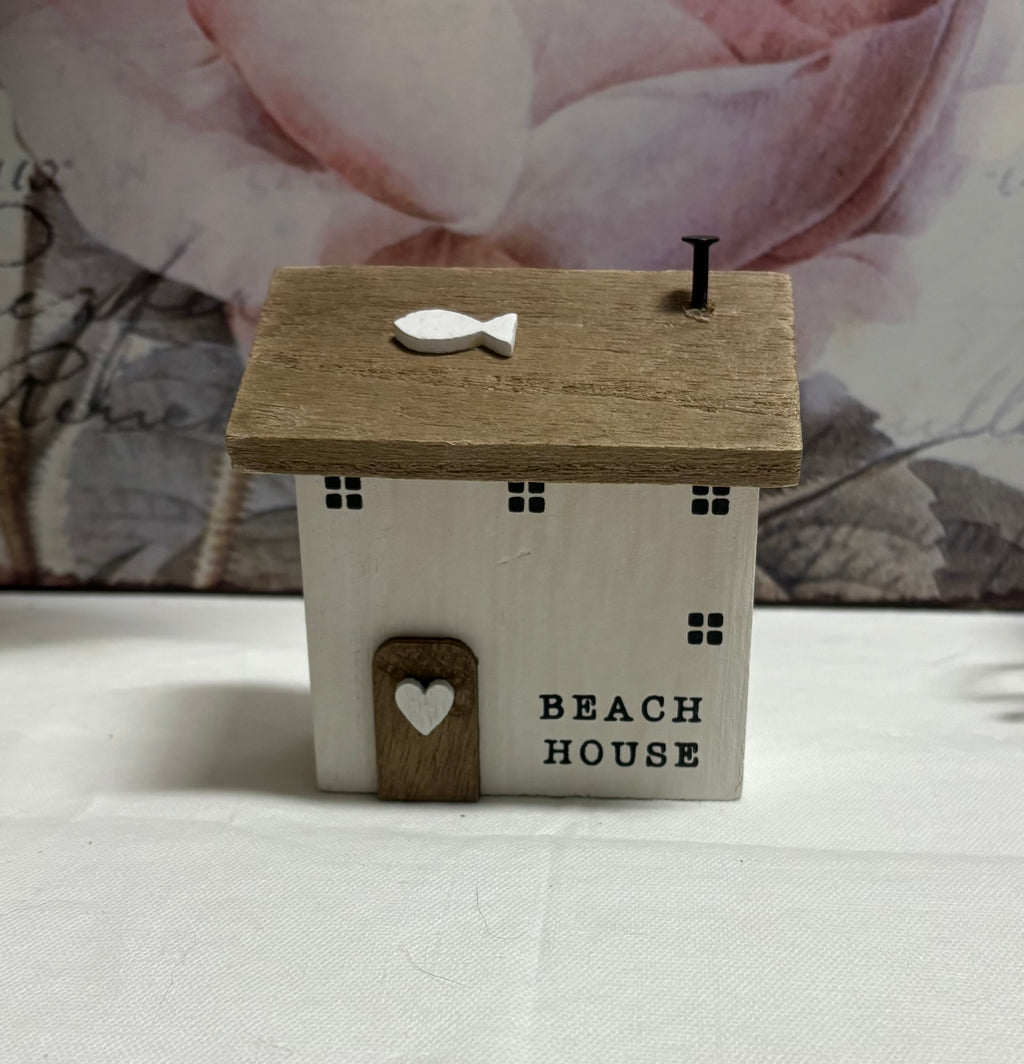 Wooden Beach House Ornament, 9.5cm