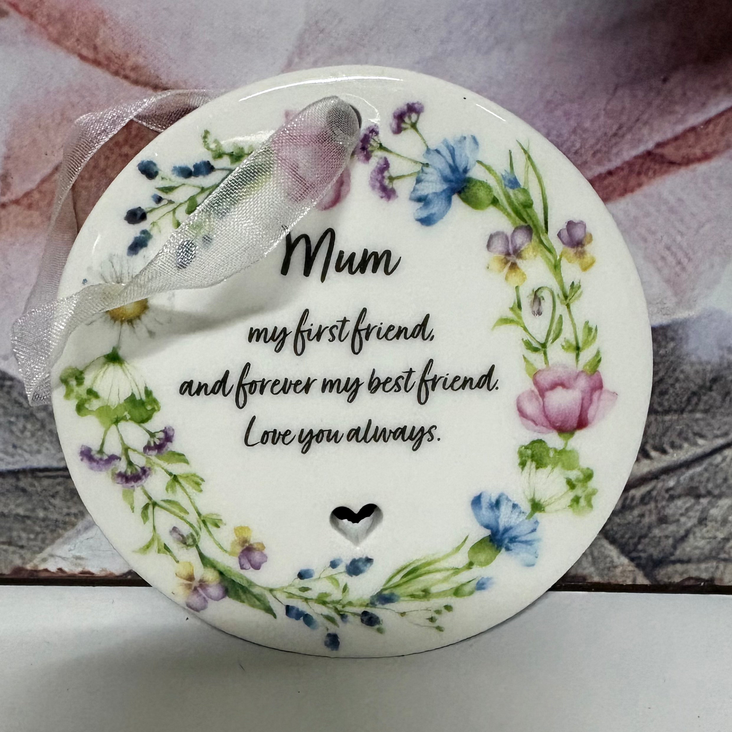 Hanging Ceramic Disc With Heartfelt Mum Message - 2 Designs