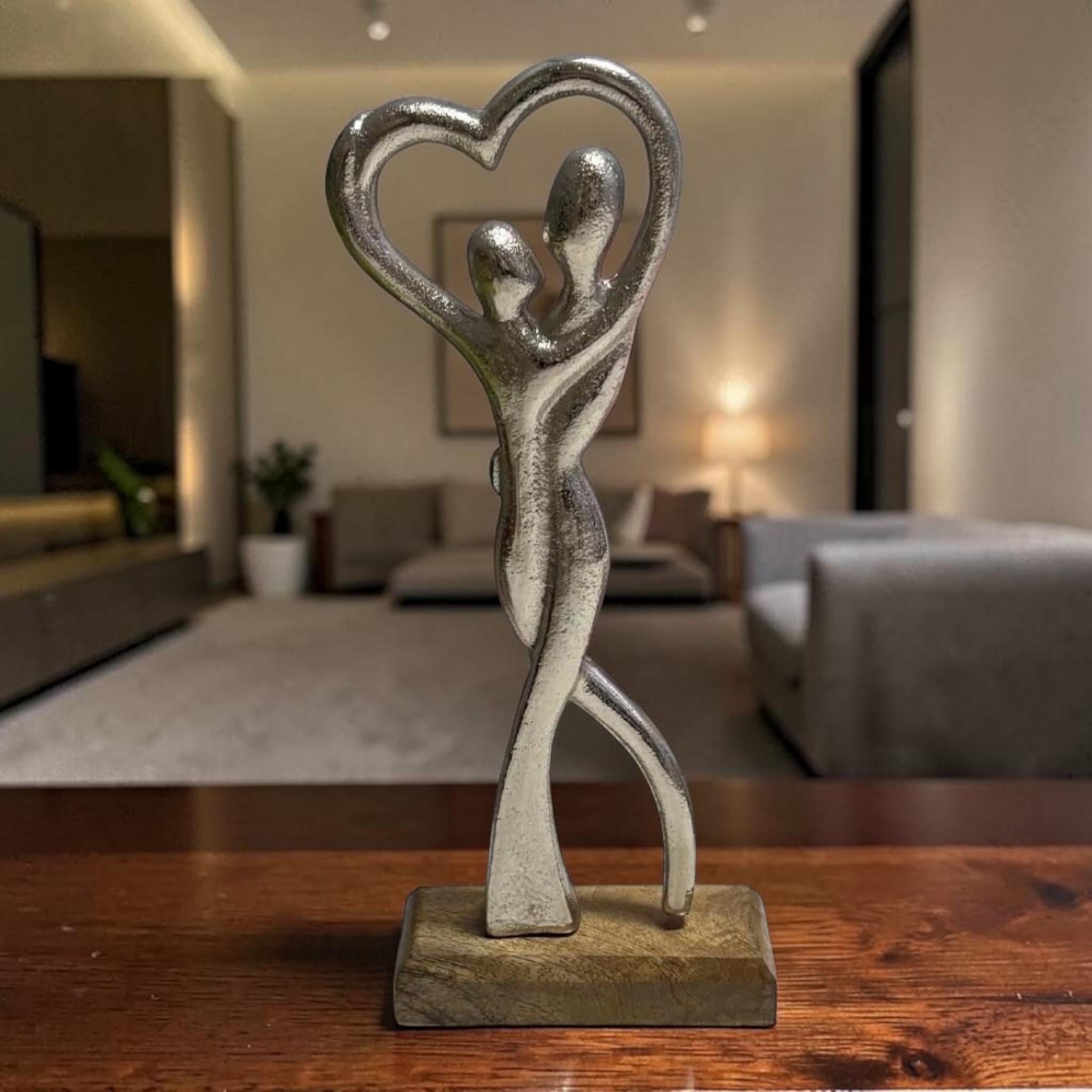 Aluminium Metal Couple with Heart on Wooden Block Ornament, 23cm